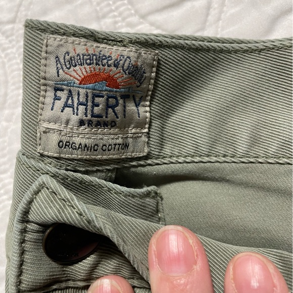 UC- FAHERTY faded olive, size 32, inseam 32, 5 pocket pants - Picture 5 of 5